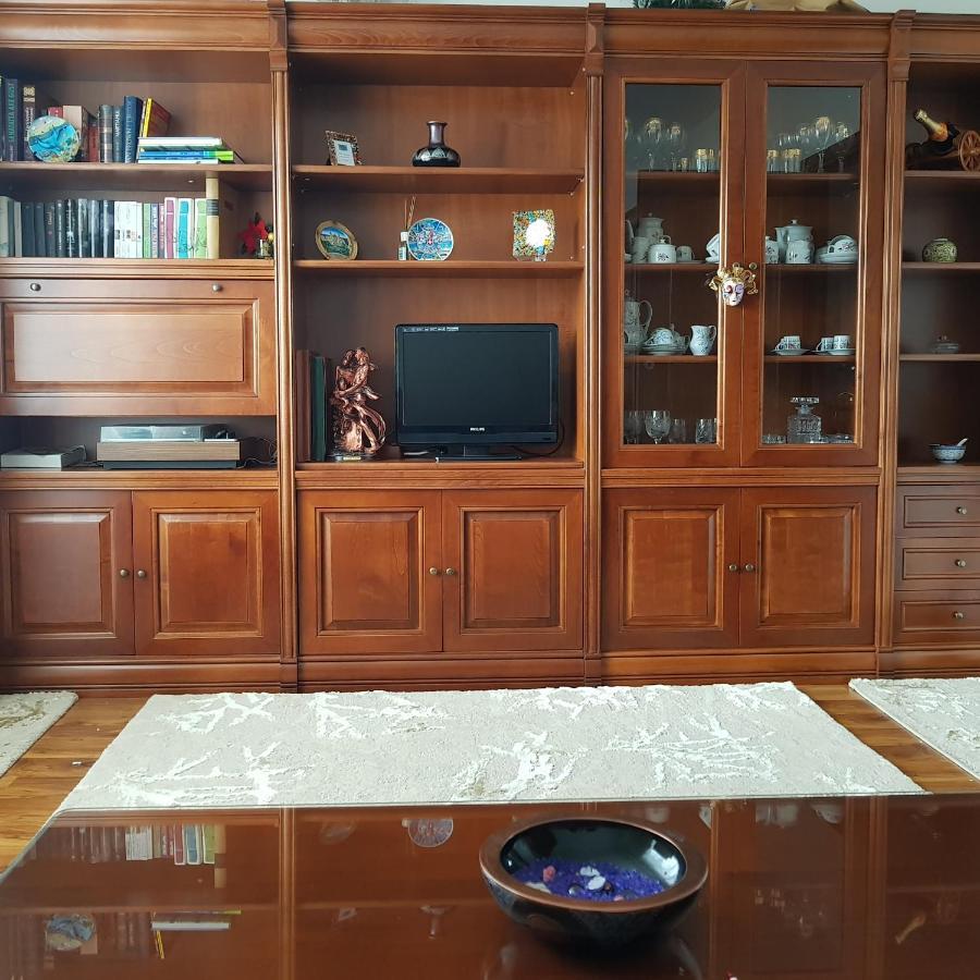 Garsoniera Mihaela Apartment Petrosani Luaran gambar